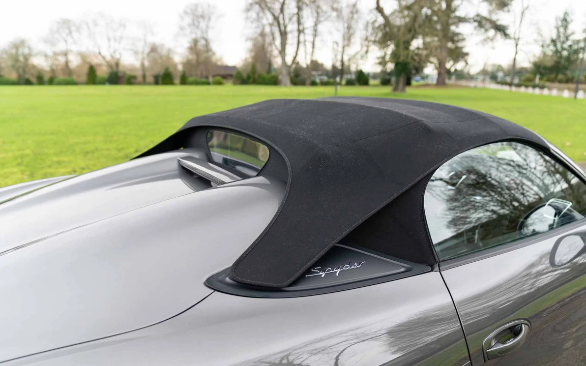 2016 Porsche 981 Boxster Spyder - Image 30 of 31