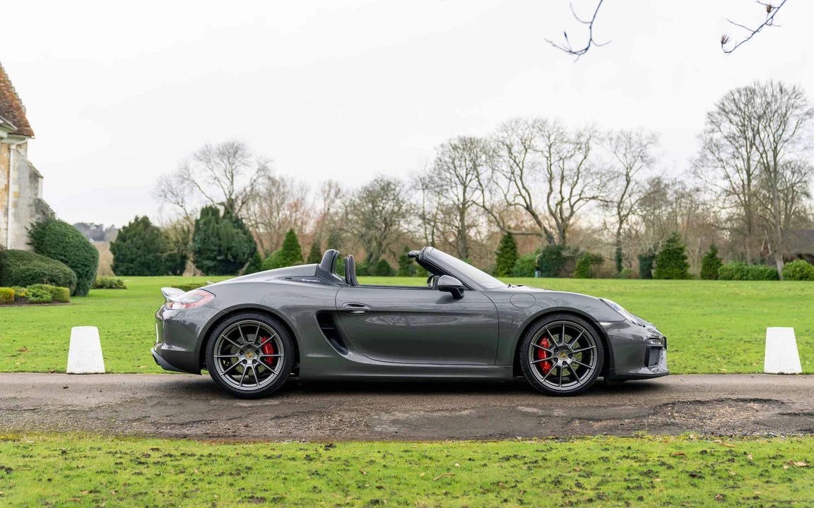 2016 Porsche 981 Boxster Spyder - Image 5 of 31