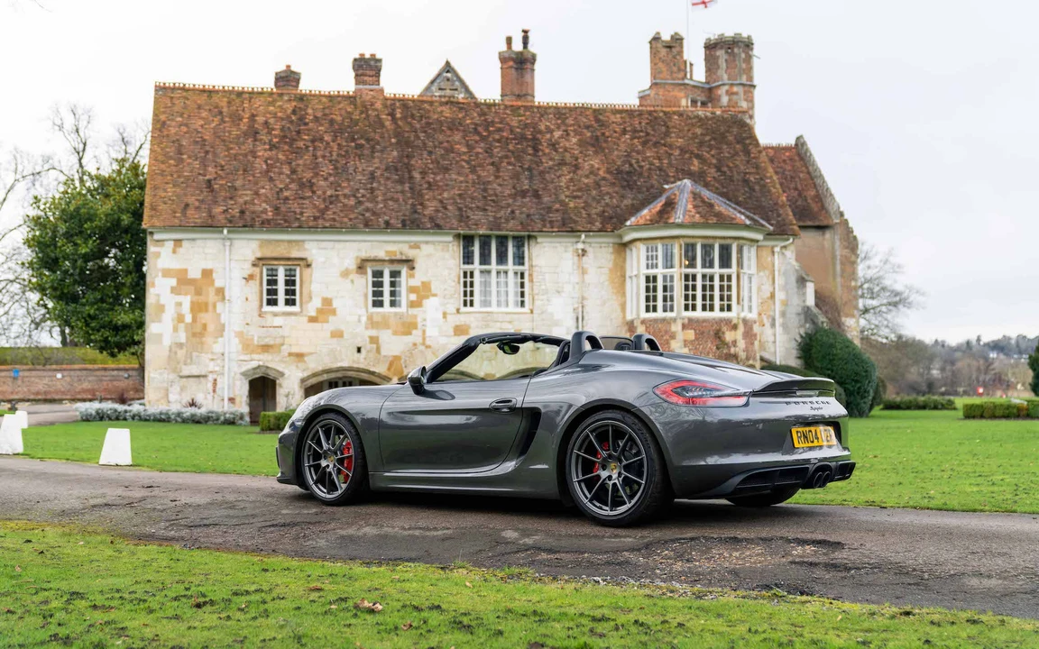 2016 Porsche 981 Boxster Spyder - Image 14 of 31