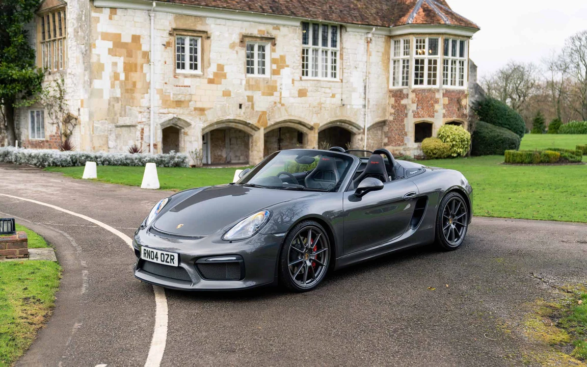 2016 Porsche 981 Boxster Spyder - Image 16 of 31
