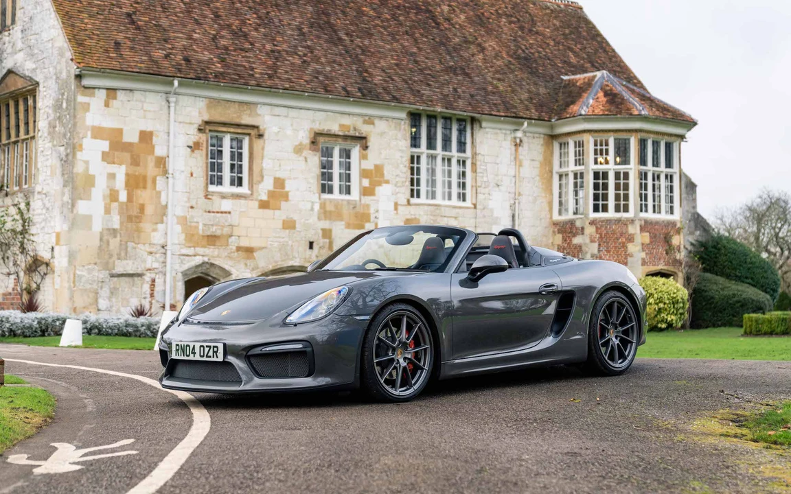 2016 Porsche 981 Boxster Spyder - Image 9 of 31