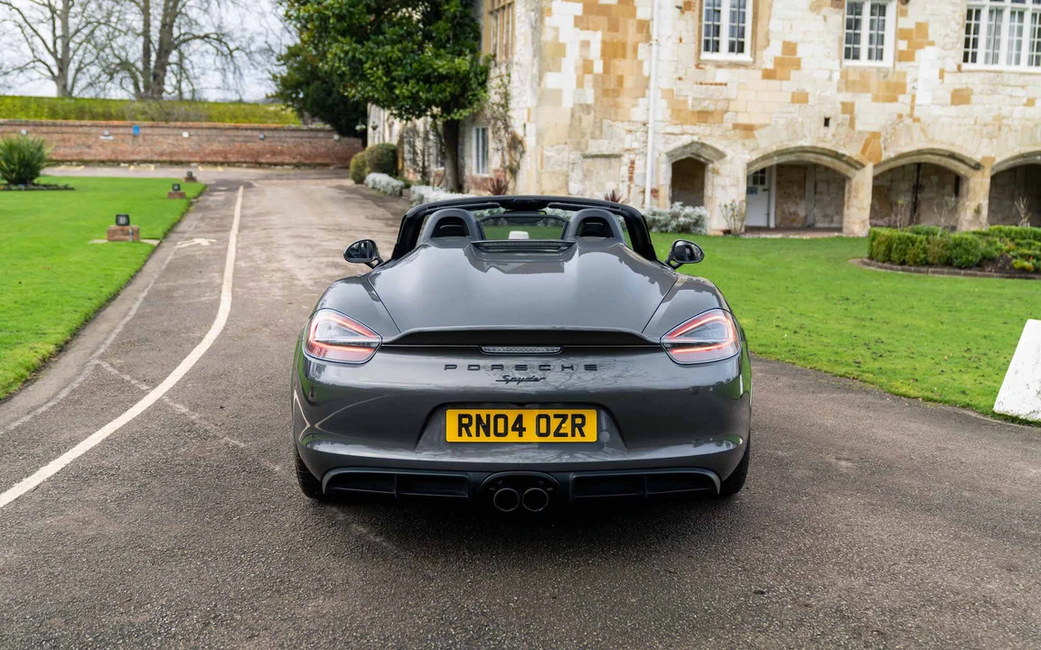 2016 Porsche 981 Boxster Spyder - Image 6 of 31