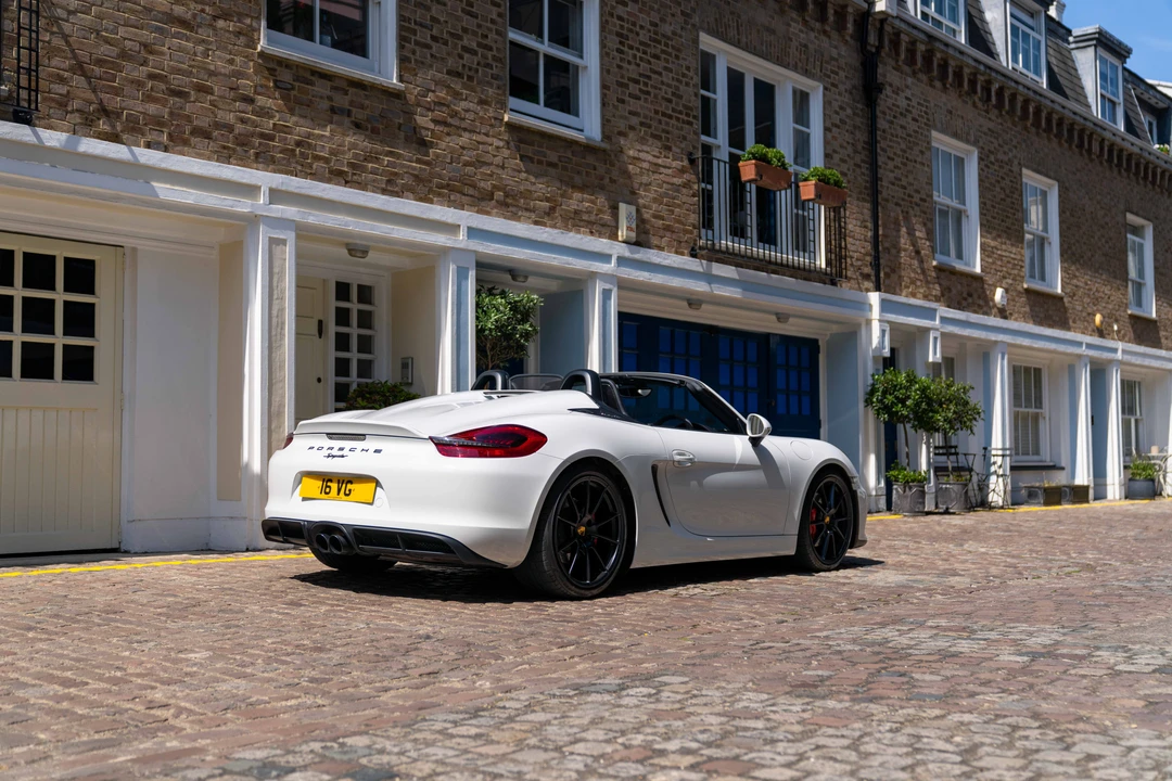2016 Porsche 981 Boxster Spyder - Image 6 of 31