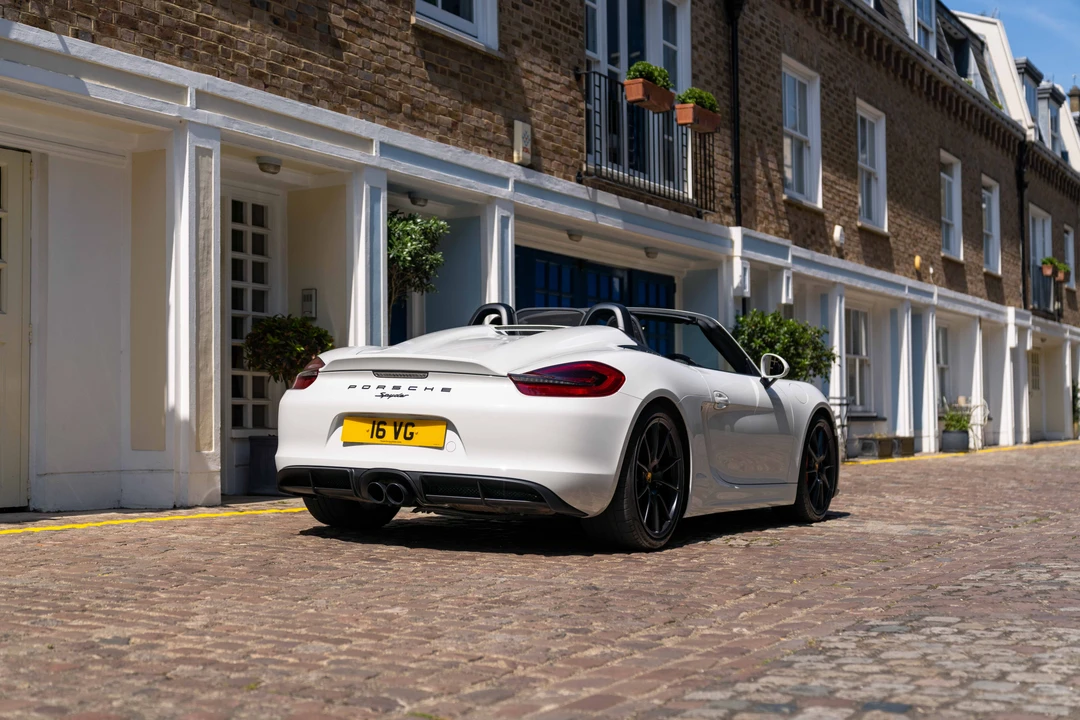 2016 Porsche 981 Boxster Spyder - Image 13 of 31