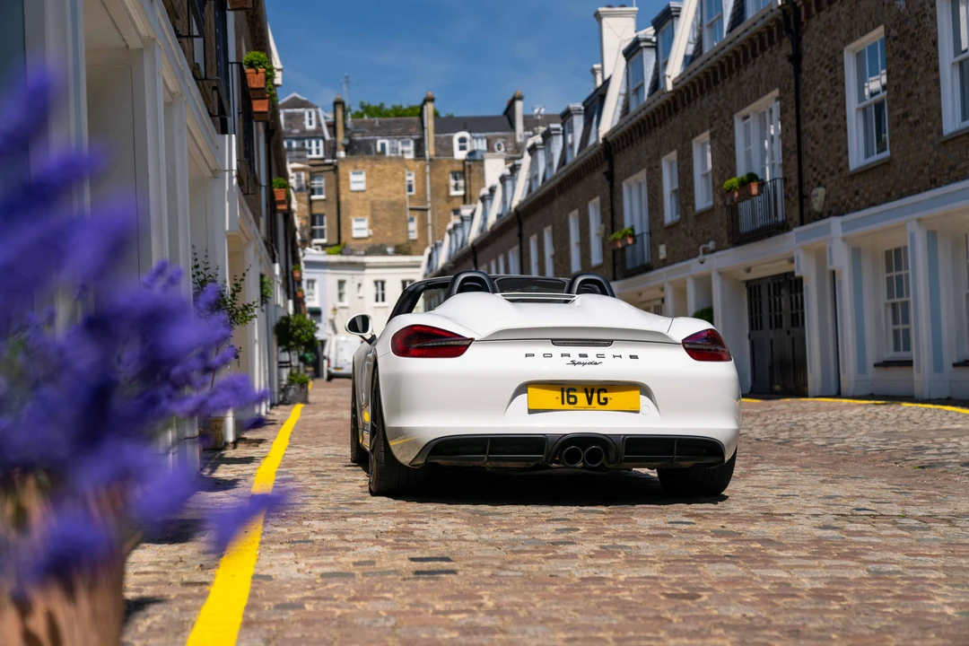2016 Porsche 981 Boxster Spyder - Image 17 of 31