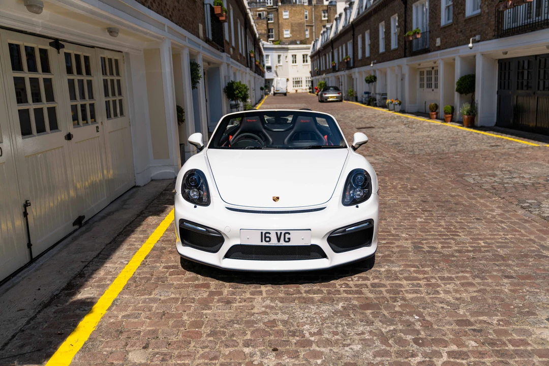 2016 Porsche 981 Boxster Spyder - Image 11 of 31