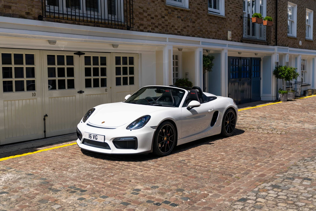 2016 Porsche 981 Boxster Spyder - Image 24 of 31
