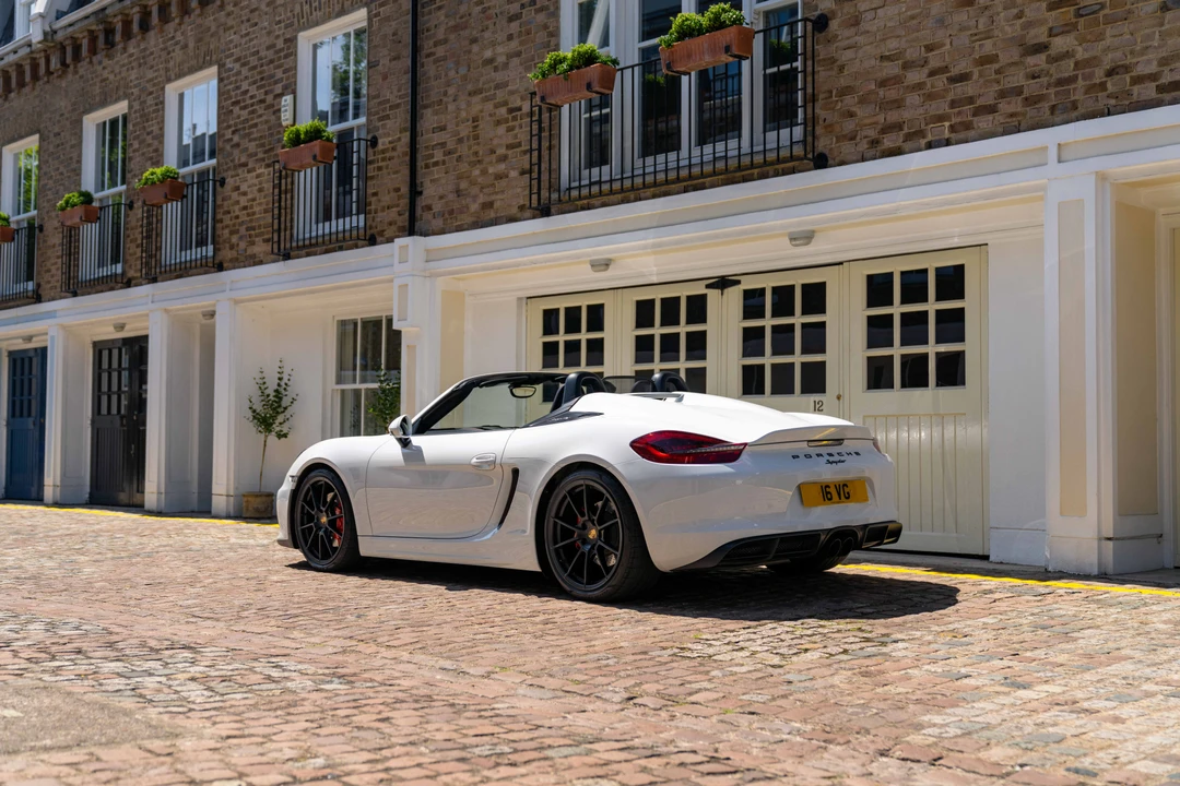 2016 Porsche 981 Boxster Spyder - Image 8 of 31