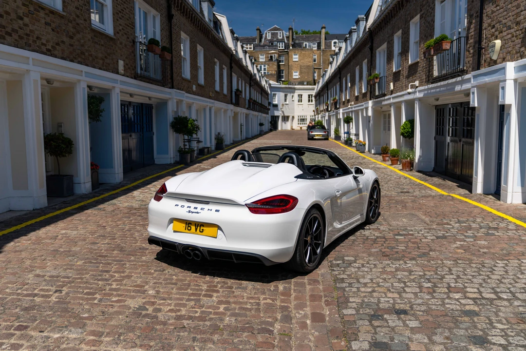 2016 Porsche 981 Boxster Spyder - Image 21 of 31