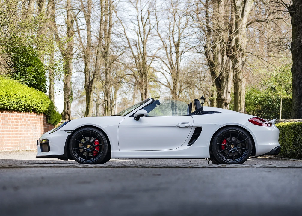 2016 Porsche 981 Boxster Spyder - Image 9 of 31