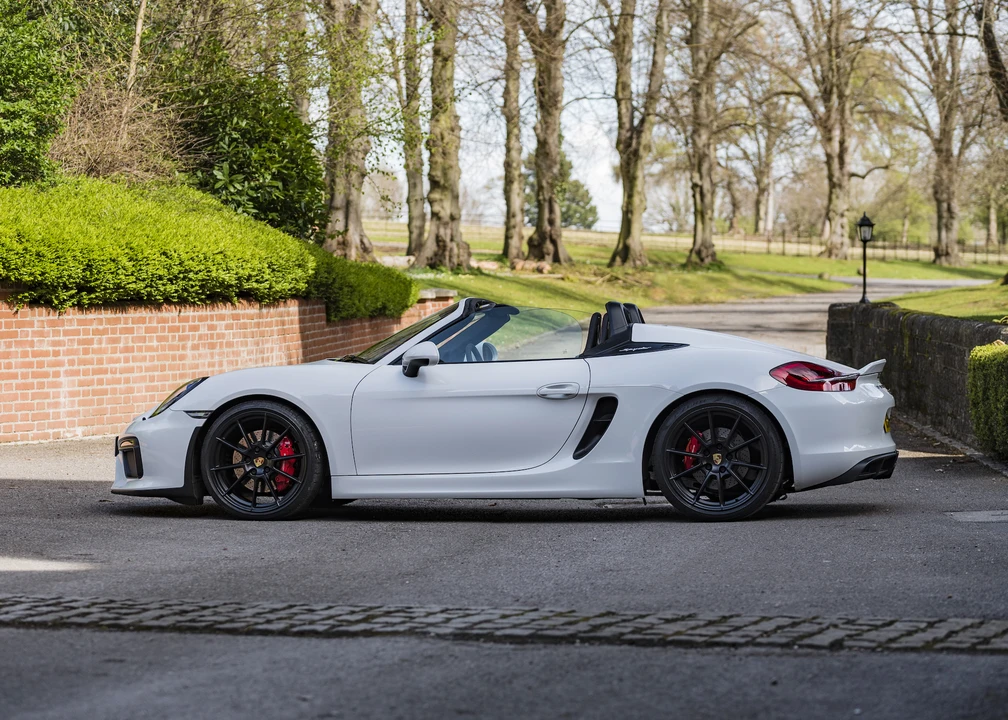 2016 Porsche 981 Boxster Spyder - Image 17 of 31