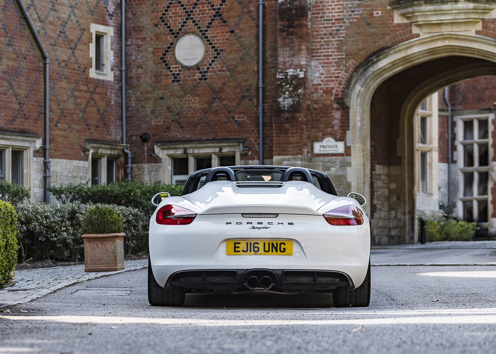 2016 Porsche 981 Boxster Spyder - Image 7 of 31