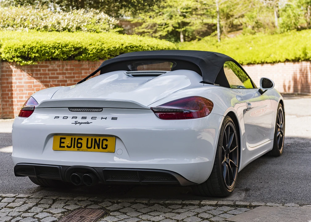 2016 Porsche 981 Boxster Spyder - Image 30 of 31
