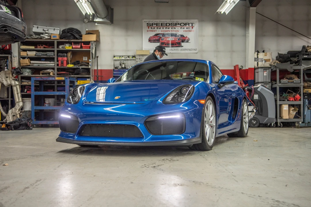 2016 Porsche 981 Cayman GT4 - Image 13 of 31