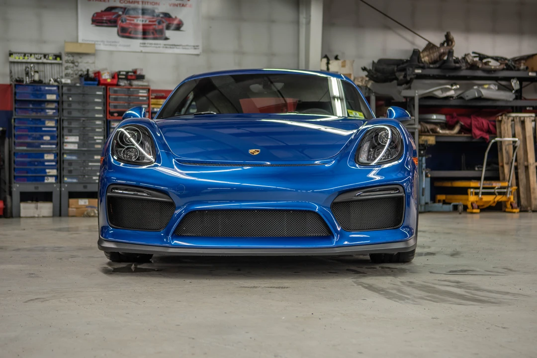 2016 Porsche 981 Cayman GT4 - Image 22 of 31