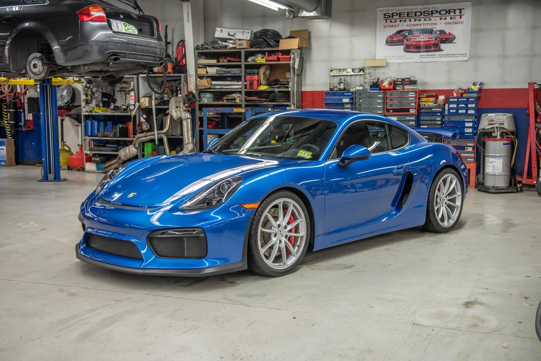 2016 Porsche 981 Cayman GT4 - Image 25 of 31