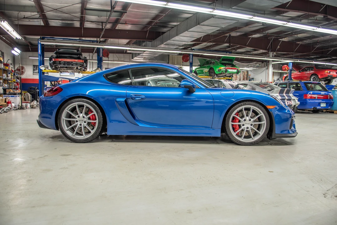 2016 Porsche 981 Cayman GT4 - Image 16 of 31
