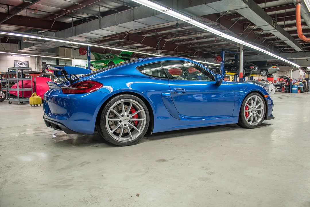 2016 Porsche 981 Cayman GT4 - Image 17 of 31