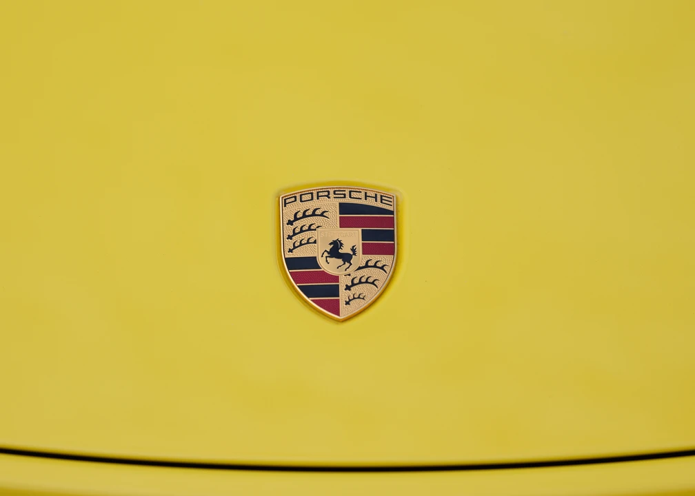 2016 Porsche 981 Cayman GT4 - Image 22 of 31