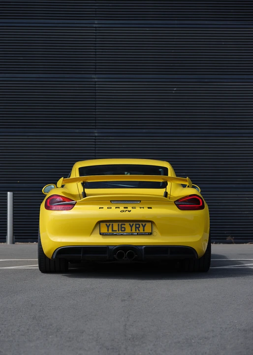 2016 Porsche 981 Cayman GT4 - Image 27 of 31
