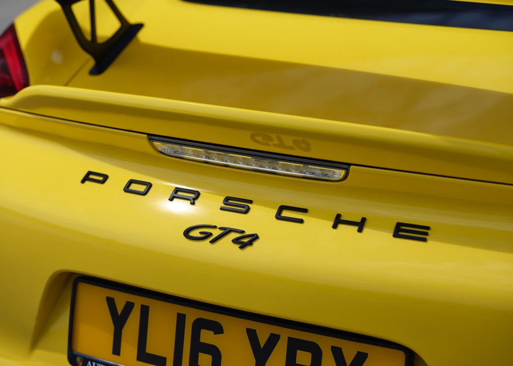 2016 Porsche 981 Cayman GT4 - Image 31 of 31