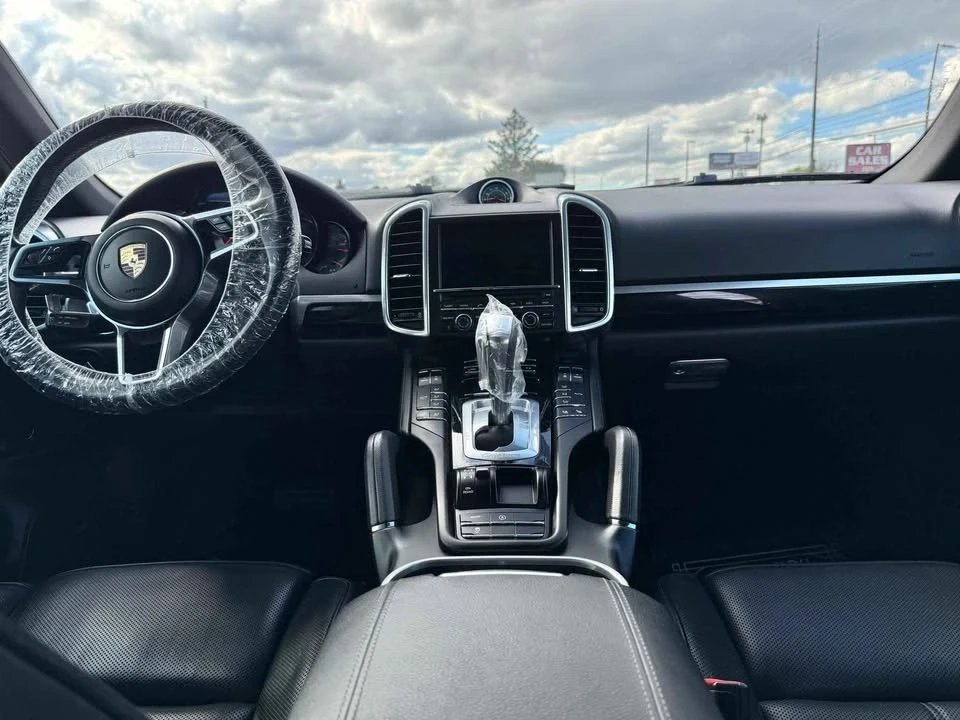 2016 Porsche 958 Cayenne - Image 4 of 6