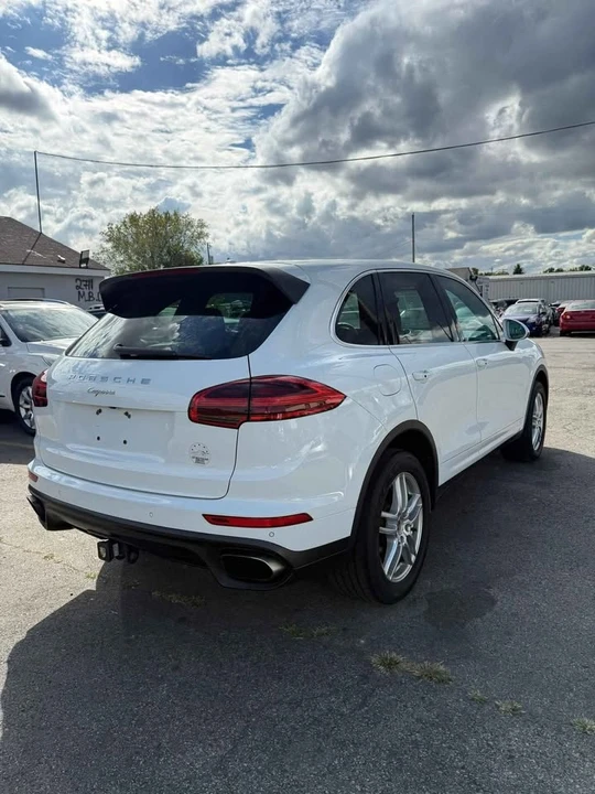 2016 Porsche 958 Cayenne - Image 3 of 6