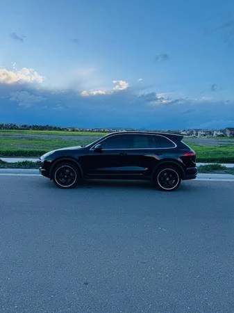 2016 Porsche 958 Cayenne - Image 8 of 18