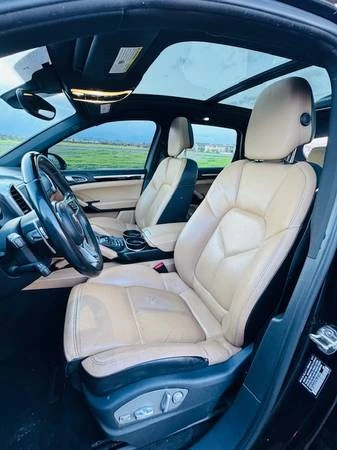 2016 Porsche 958 Cayenne - Image 13 of 18