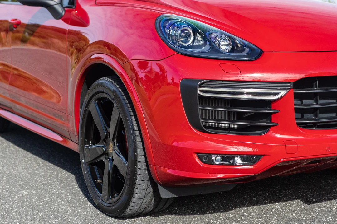 2016 Porsche 958 Cayenne GTS - Image 13 of 31