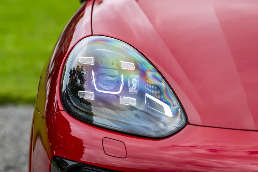 2016 Porsche 958 Cayenne GTS - Image 24 of 31