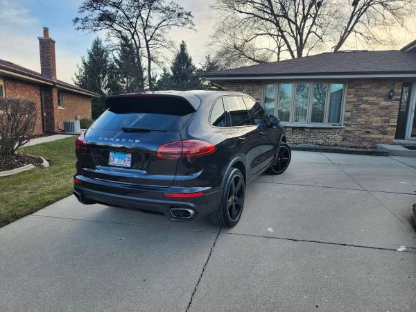 2016 Porsche 958 Cayenne - Image 7 of 12