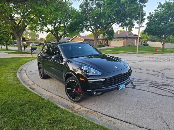 2016 Porsche 958 Cayenne - Image 2 of 12