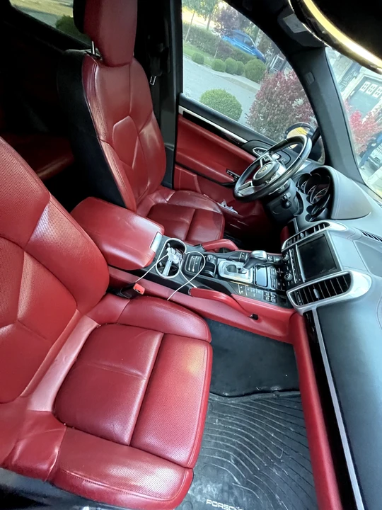 2016 Porsche 958 Cayenne - Image 8 of 9