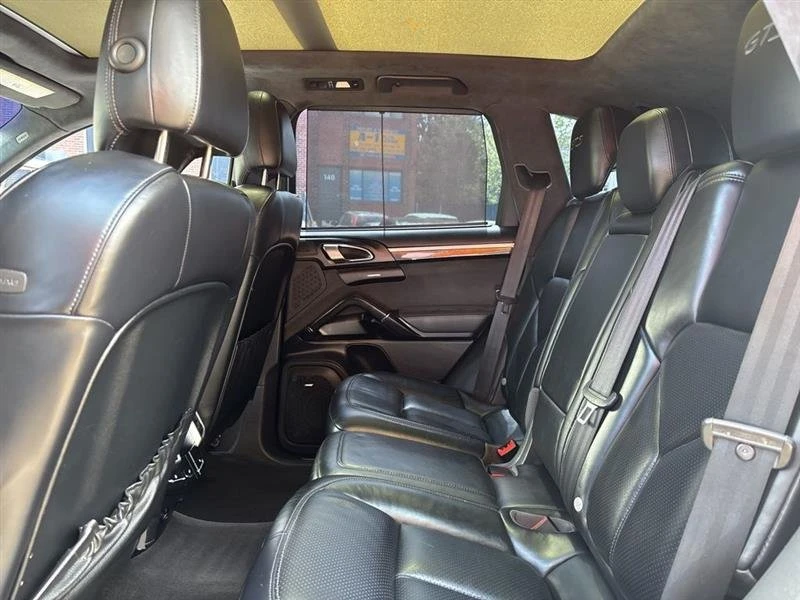 2016 Porsche 958 Cayenne - Image 6 of 20