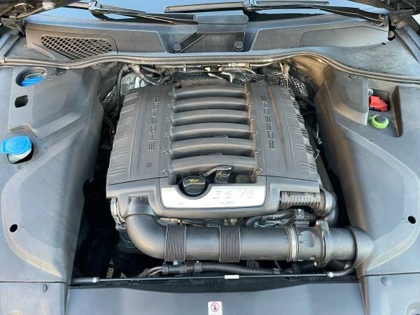 2016 Porsche 958 Cayenne - Image 9 of 11