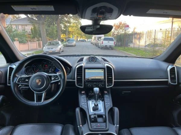 2016 Porsche 958 Cayenne - Image 7 of 11