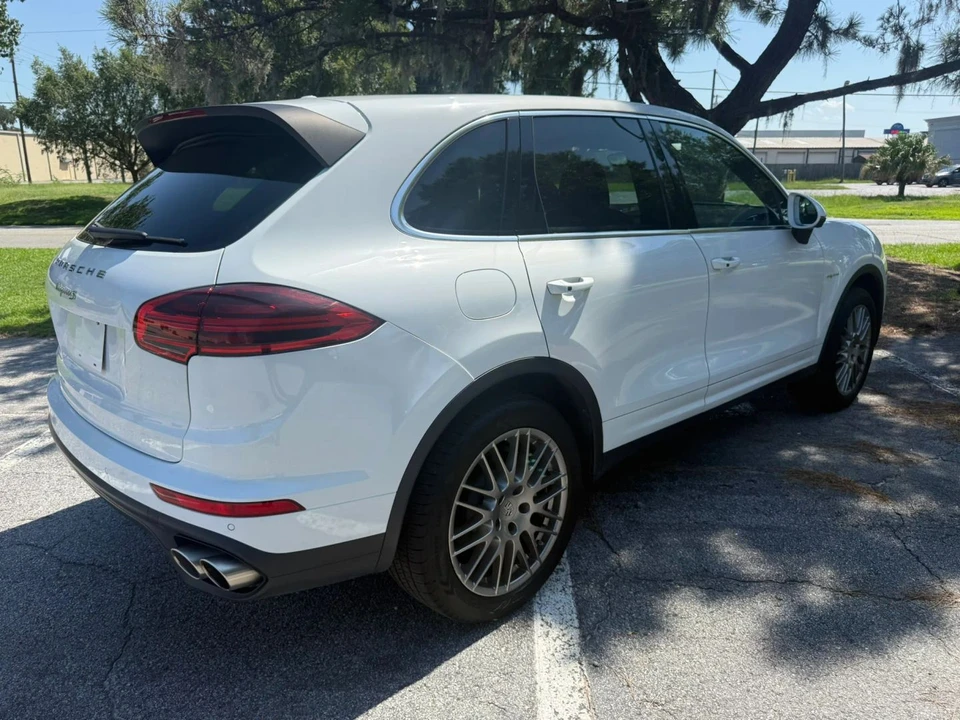 2016 Porsche 958 Cayenne - Image 15 of 31