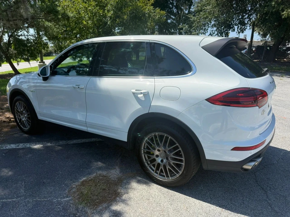 2016 Porsche 958 Cayenne - Image 26 of 31