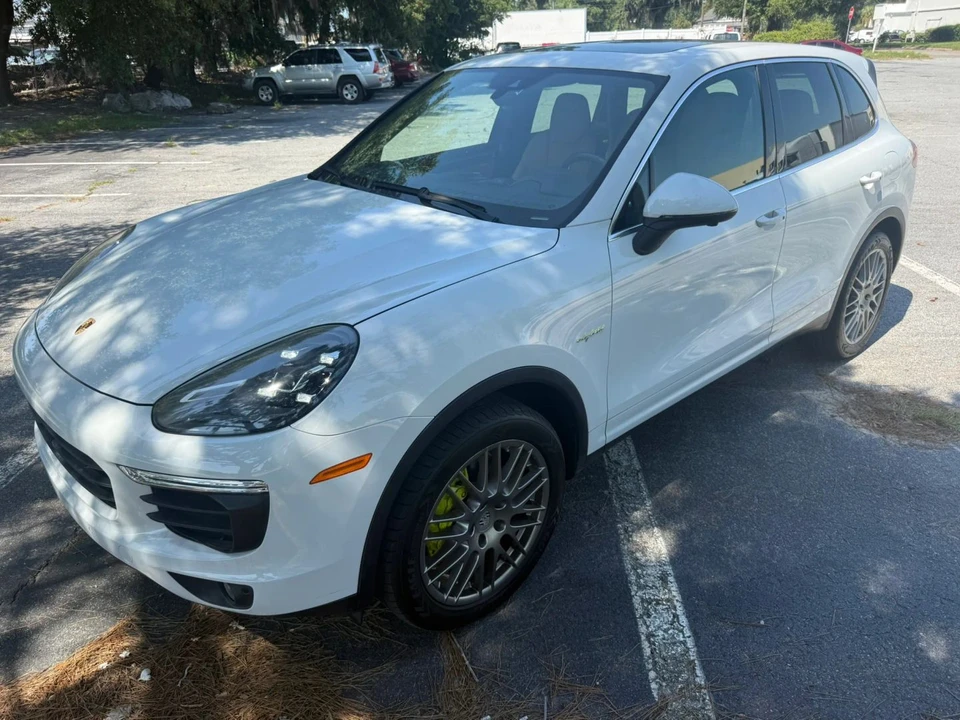 2016 Porsche 958 Cayenne - Image 3 of 31