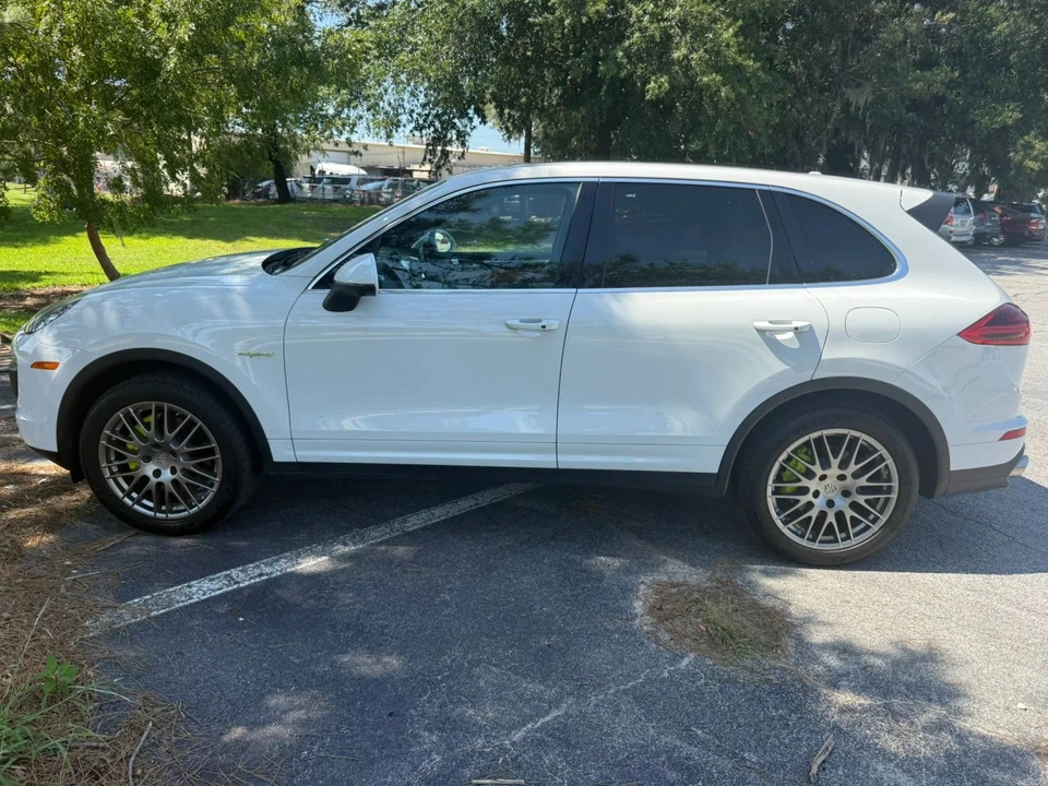 2016 Porsche 958 Cayenne - Image 28 of 31
