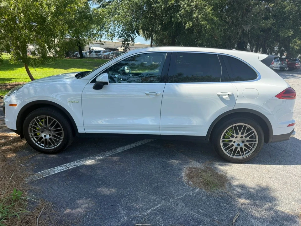 2016 Porsche 958 Cayenne - Image 27 of 31