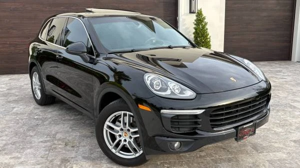 2016 Porsche 958 Cayenne - Image 5 of 16
