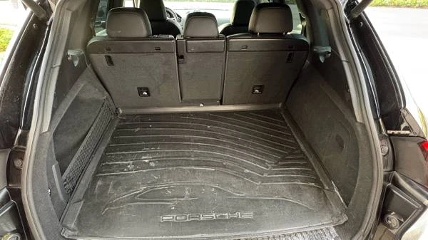 2016 Porsche 958 Cayenne - Image 13 of 16