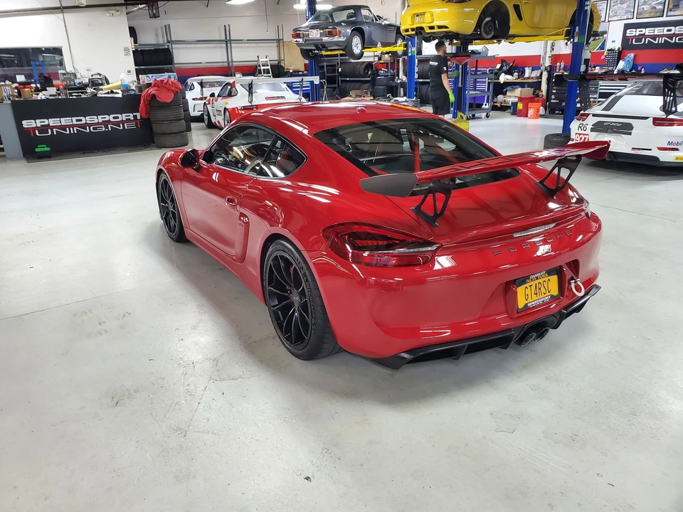 2016 Porsche 981 Cayman GT4 - Image 3 of 10