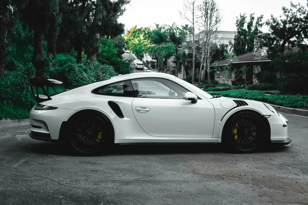 2016 Porsche 991 GT3 RS - Image 5 of 8