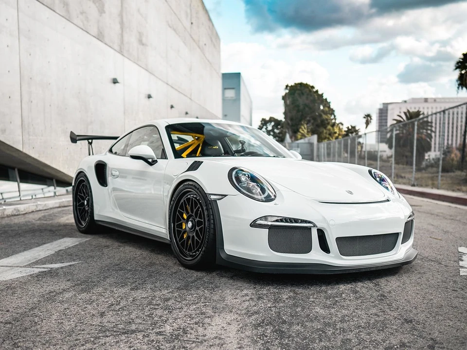 2016 Porsche 991 GT3 RS - Image 2 of 12