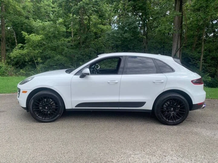 2016 Porsche Macan - Image 4 of 9