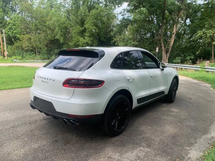 2016 Porsche Macan - Image 7 of 9