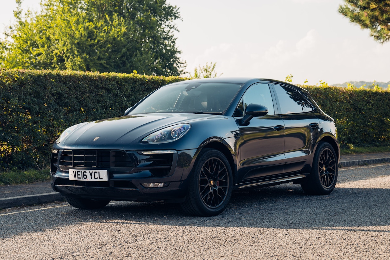 2016 PORSCHE MACAN GTS